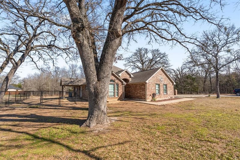 101 Driftwood Drive, Trinidad TX 75163 - Photo 2