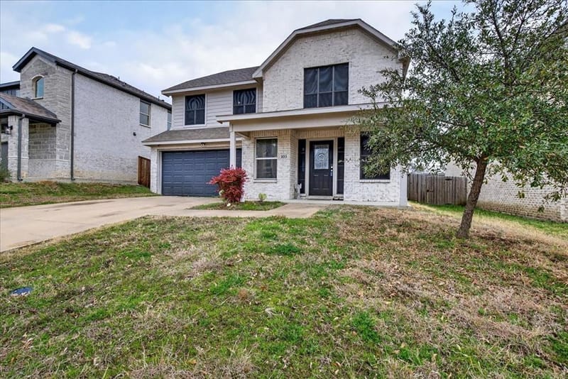 105 Brooks Street, Terrell TX 75160 - Photo 2