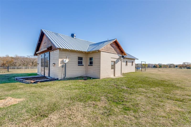 11176 Merrill Road, Pilot Point TX 76258 - Photo 30