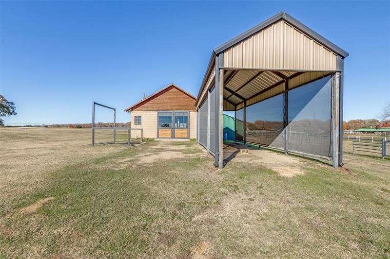 11176 Merrill Road, Pilot Point TX 76258 - Photo 31
