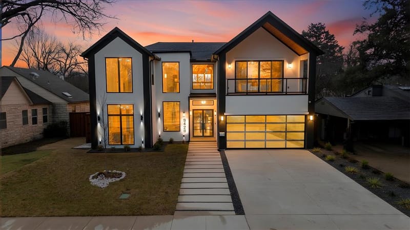 9428 Hobart Street, Dallas TX 75218