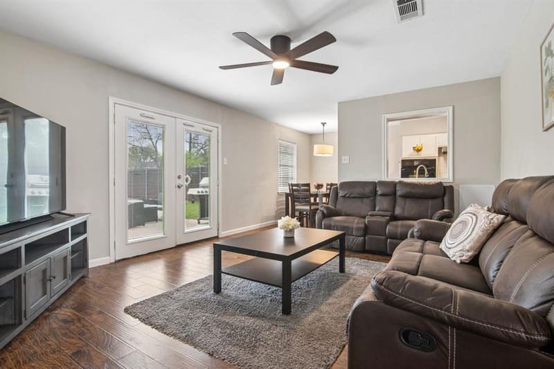 2404 17th Street, Plano TX 75074 - Photo 7