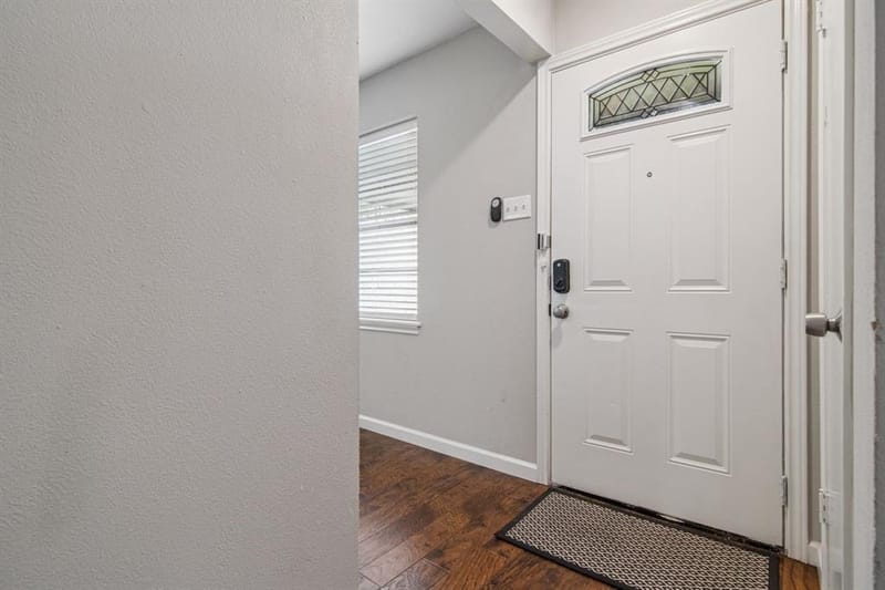 2404 17th Street, Plano TX 75074 - Photo 4