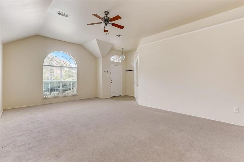 4905 Summer Oaks Lane, Fort Worth TX 76123 - Photo 5