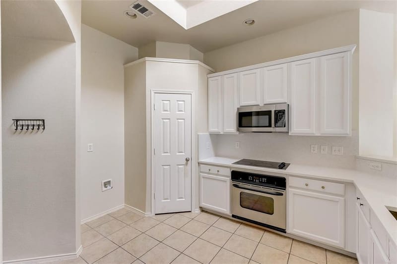 4905 Summer Oaks Lane, Fort Worth TX 76123 - Photo 11