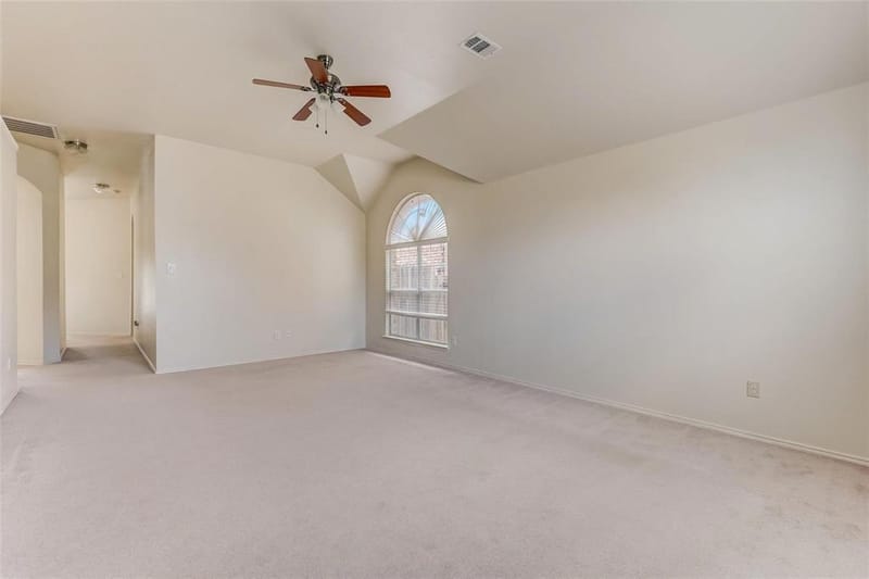 4905 Summer Oaks Lane, Fort Worth TX 76123 - Photo 4