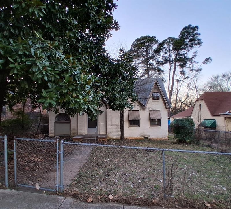 805 S Glenwood Boulevard, Tyler TX 75701 - Photo 27