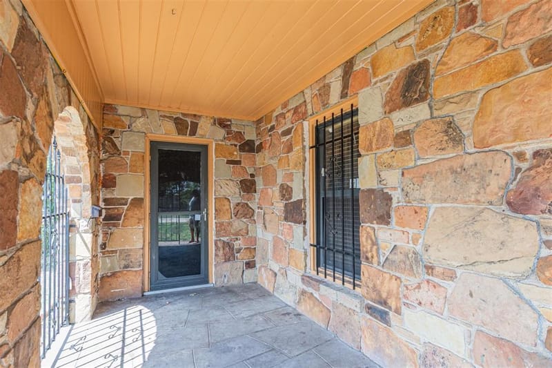 4603 Fairmount Street, Dallas TX 75219 - Photo 2