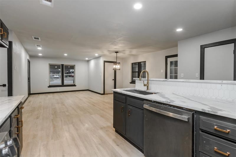 4520 Geddes Avenue, Fort Worth TX 76107 - Photo 6