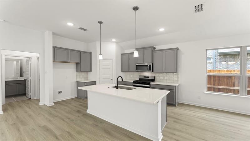 748 Hidden Feather Drive, Lavon TX 75166 - Photo 6