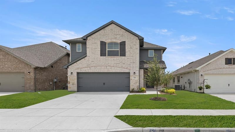 748 Hidden Feather Drive, Lavon TX 75166
