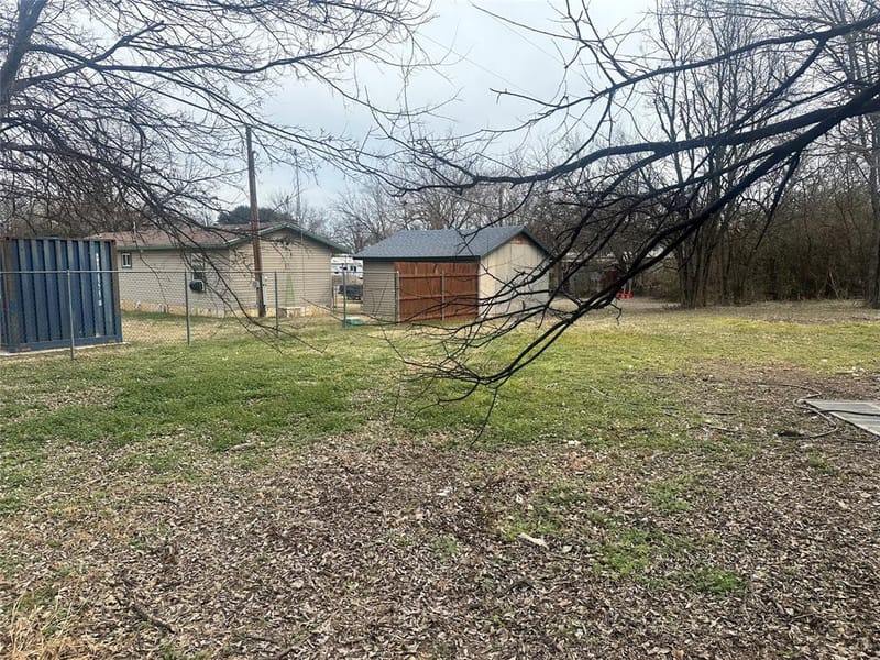 3601 Hedge Row Street, Granbury TX 76048 - Photo 13