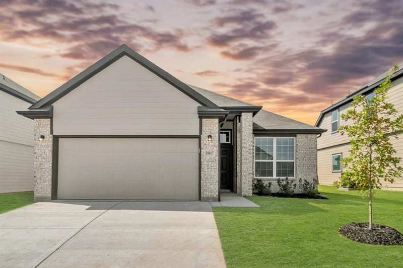 10017 Freighter Trail, Fort Worth TX 76131