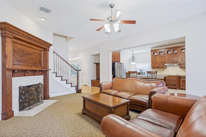 15026 Blakehill Drive, Frisco TX 75035 - Photo 6