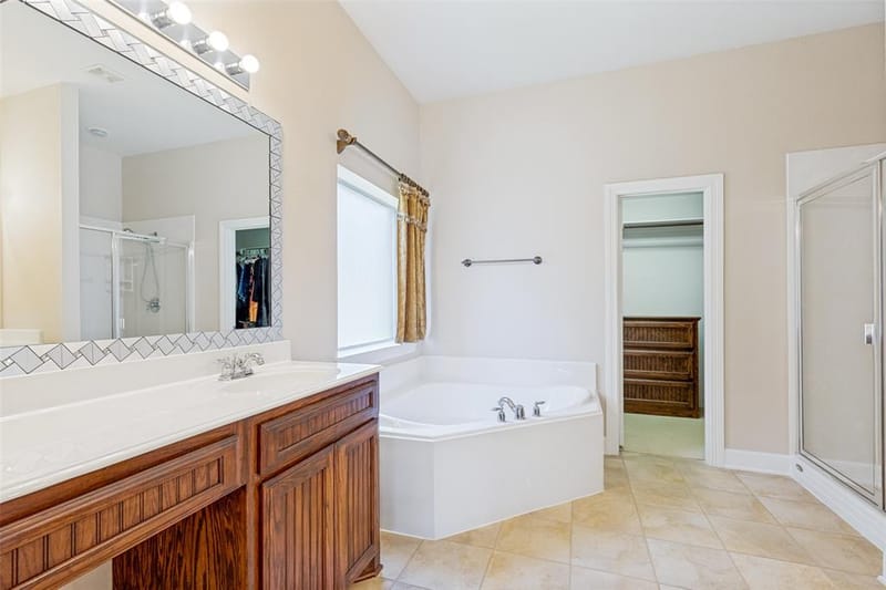 15026 Blakehill Drive, Frisco TX 75035 - Photo 12