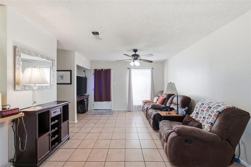 715 Sun Valley Drive, Duncanville TX 75116 - Photo 5