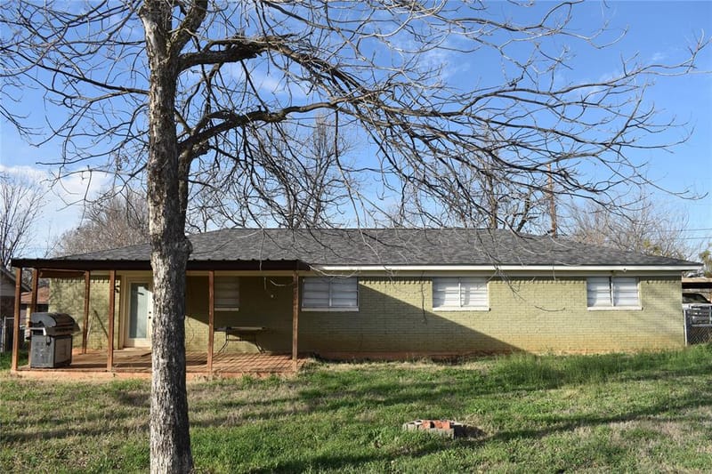 1207 E Fitzgerald Street, Bangs TX 76823 - Photo 2