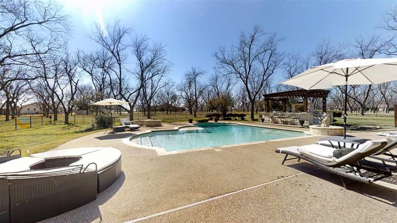 8810 S Hampton Drive, Granbury TX 76049 - Photo 27