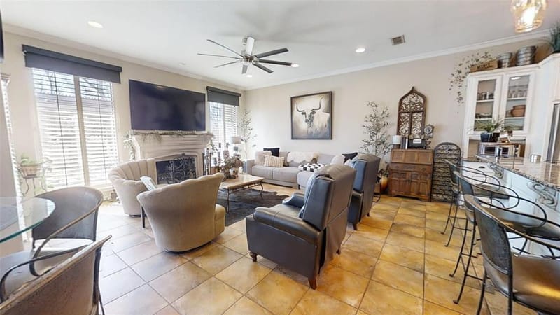 8810 S Hampton Drive, Granbury TX 76049 - Photo 12