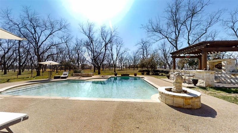 8810 S Hampton Drive, Granbury TX 76049 - Photo 28