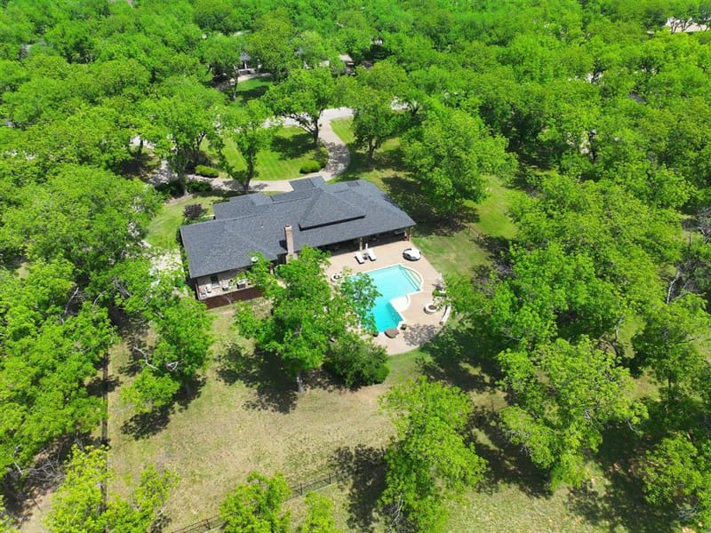 8810 S Hampton Drive, Granbury TX 76049 - Photo 33
