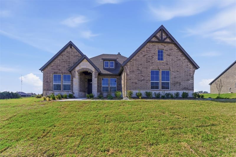 814 Valley Ridge Road, Van Alstyne TX 75495 - Photo 2
