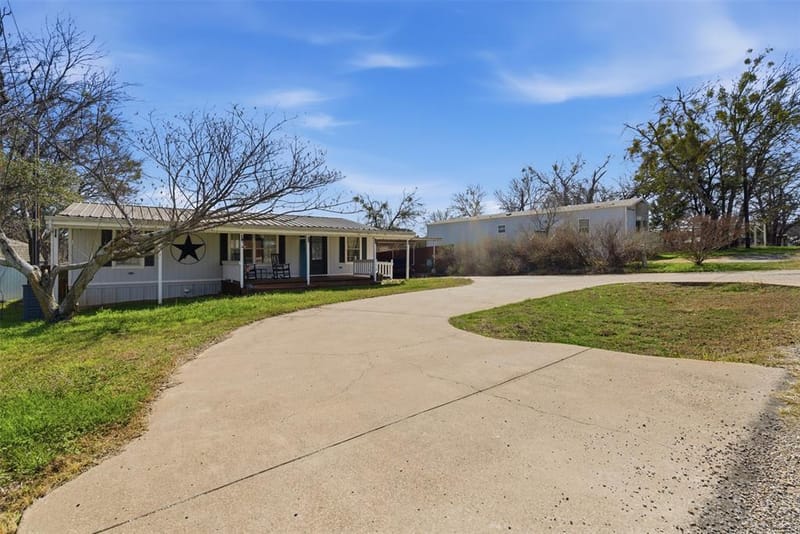 3011 Sky Court, Granbury TX 76049 - Photo 5
