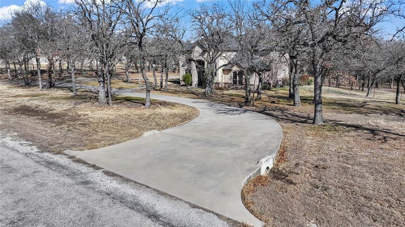 116 McClintock Court, Weatherford TX 76088 - Photo 4