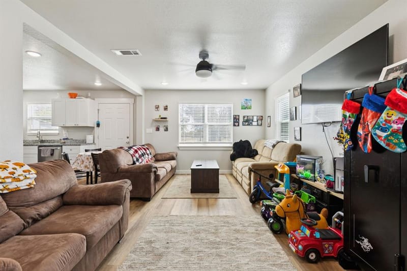 1060 E Reno Road, Reno TX 76020 - Photo 28