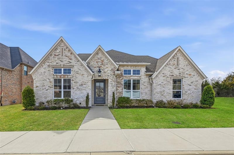 1645 Ethan Circle, Midlothian TX 76065