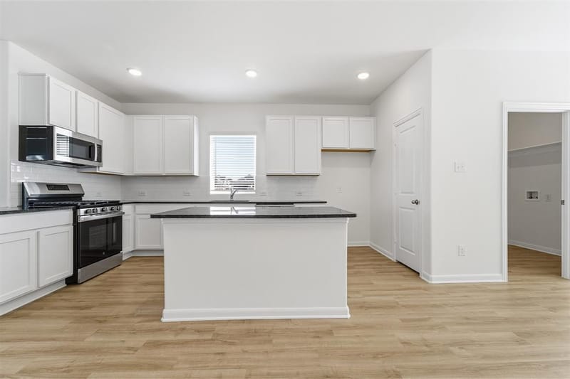 2028 Adriana Avenue, Celina TX 75009 - Photo 8