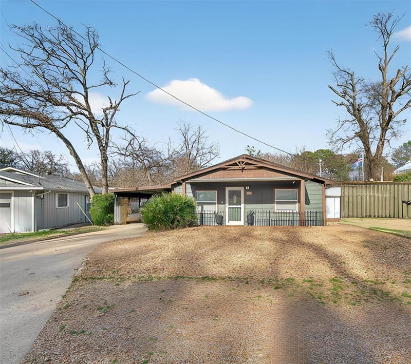 208 Harbor Drive, Gun Barrel City TX 75156 - Photo 6