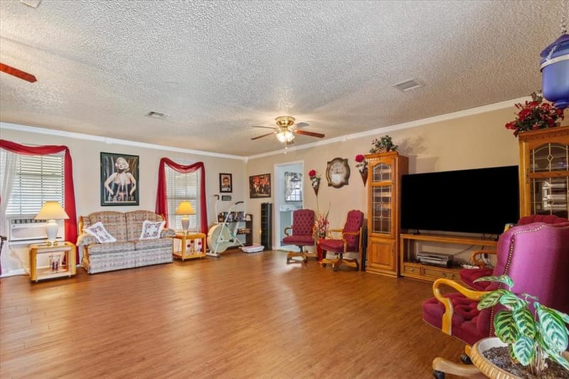 646 Winding Oaks, Waco TX 76705 - Photo 12