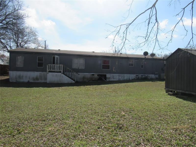 501 W Collins Street, Denison TX 75020 - Photo 26