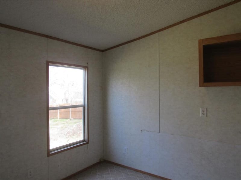 501 W Collins Street, Denison TX 75020 - Photo 14