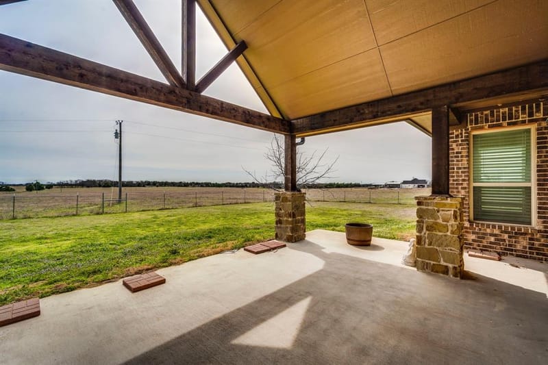 901 Hoyt Road, Waxahachie TX 75167 - Photo 2