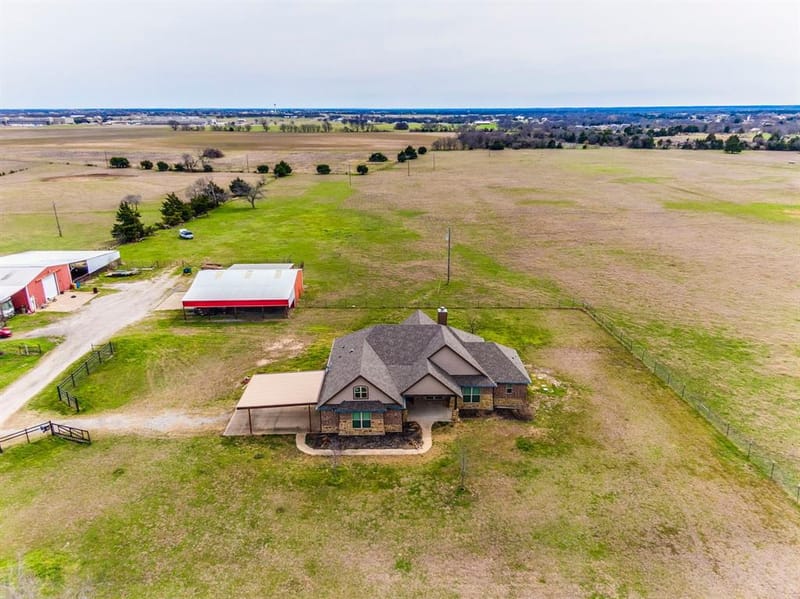 901 Hoyt Road, Waxahachie TX 75167 - Photo 4