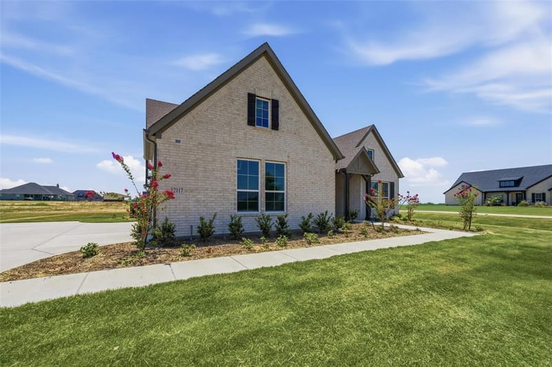 12117 Clastic Court, Krum TX 76249 - Photo 4