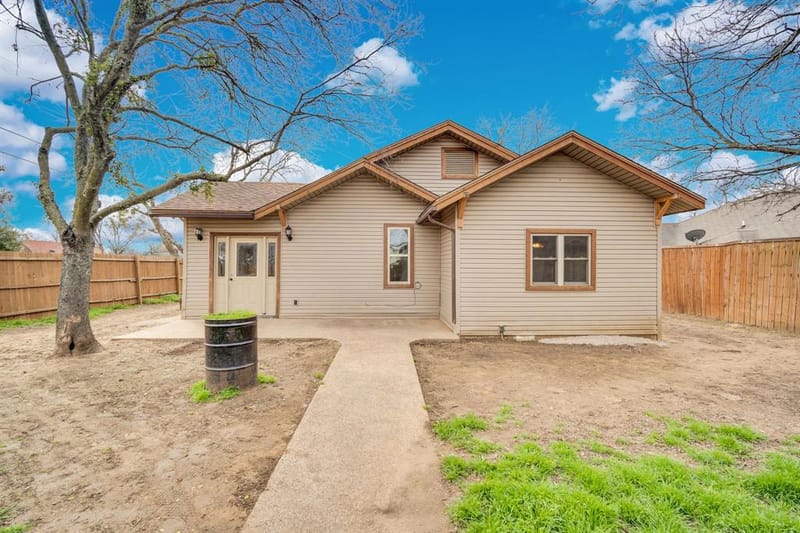 200 W Davis Avenue, Alvarado TX 76009 - Photo 23