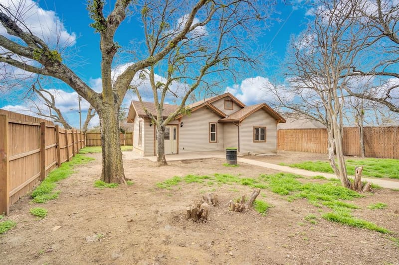 200 W Davis Avenue, Alvarado TX 76009 - Photo 22