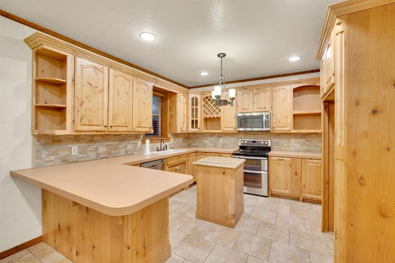 200 W Davis Avenue, Alvarado TX 76009 - Photo 5