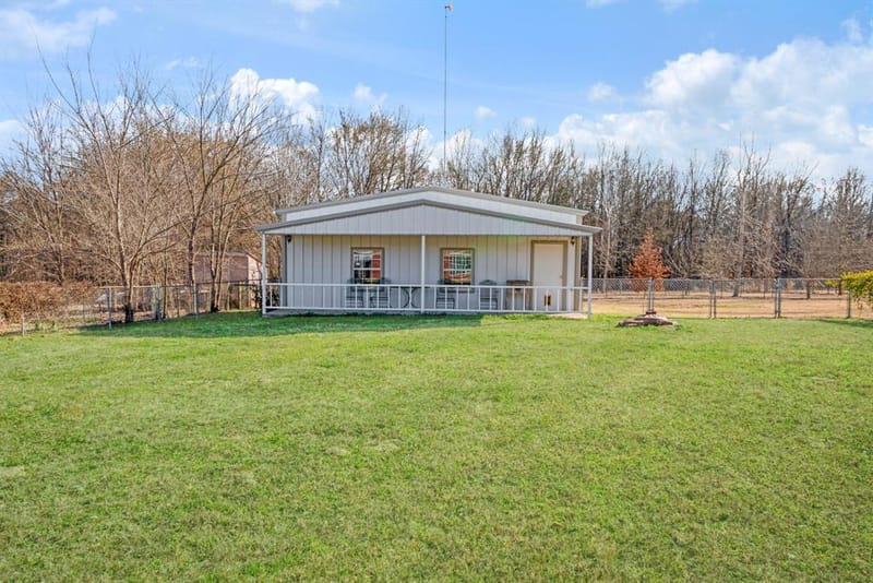 250 County Road 45700, Detroit TX 75436 - Photo 21