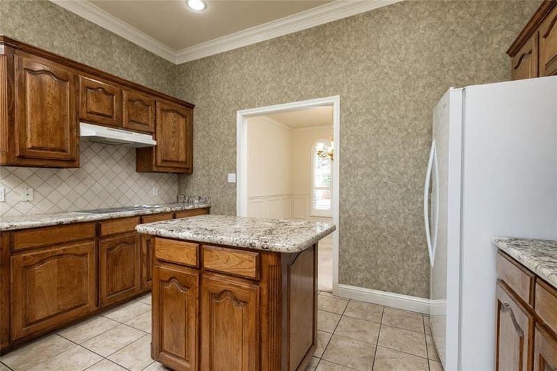 4224 Hollow Creek Court, Fort Worth TX 76008 - Photo 12