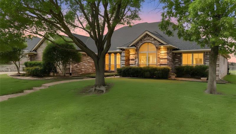4224 Hollow Creek Court, Fort Worth TX 76008