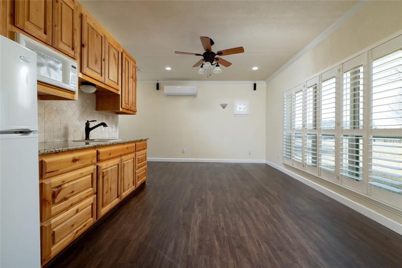 4224 Hollow Creek Court, Fort Worth TX 76008 - Photo 5