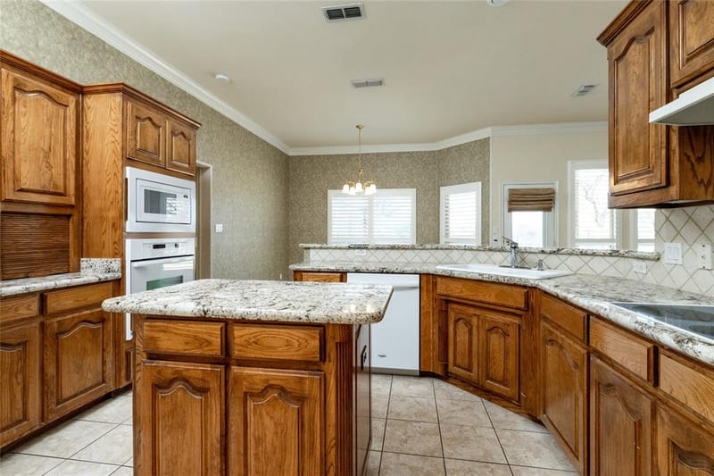 4224 Hollow Creek Court, Fort Worth TX 76008 - Photo 15