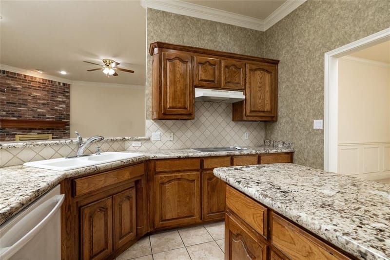 4224 Hollow Creek Court, Fort Worth TX 76008 - Photo 11