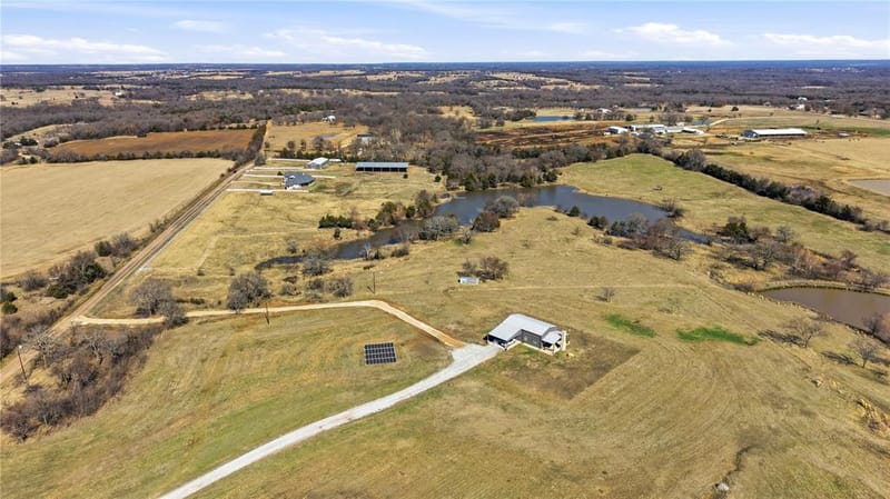 140 Turkey Farm Road, Whitesboro TX 76273 - Photo 36