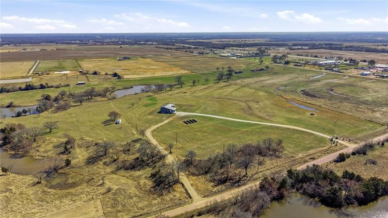140 Turkey Farm Road, Whitesboro TX 76273 - Photo 33