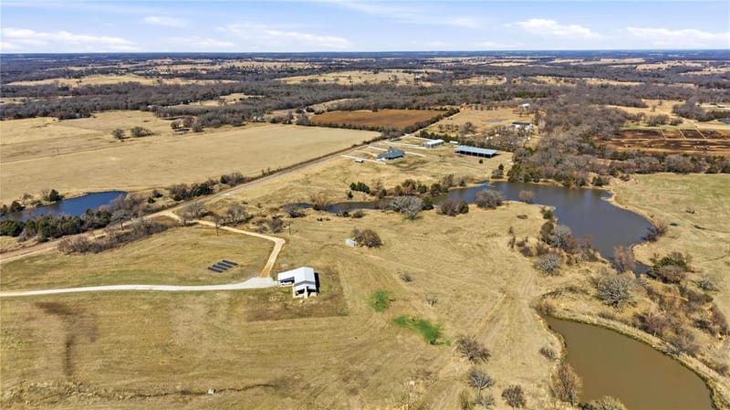 140 Turkey Farm Road, Whitesboro TX 76273 - Photo 37